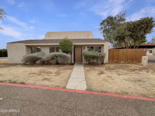 MLS: 6836606 Condo For Sale