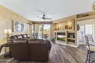 Photo #3: 6836801 Listing