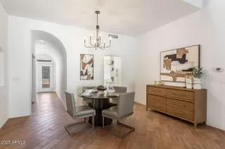 Photo #3: 6836870 Listing