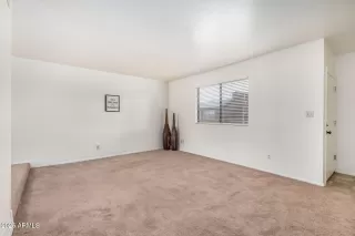 Photo #4: 6836966 Listing 