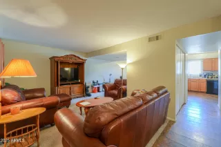 Photo #3: 6837011 Listing 