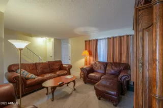 Photo #5: 6837011 Listing 