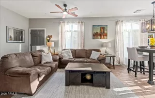 Photo #3: 6837013 Listing