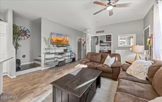 Photo #4: 6837013 Listing