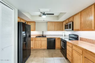 Photo #1: 6837220 Listing 