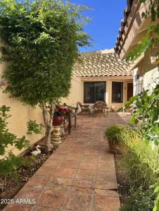 Photo #2: 6837338 Listing 