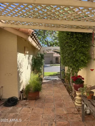 Photo #3: 6837338 Listing 