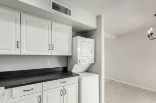 Photo #6: 6837345 Listing 