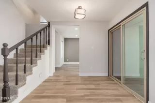 Photo #5: 6837369 Listing 