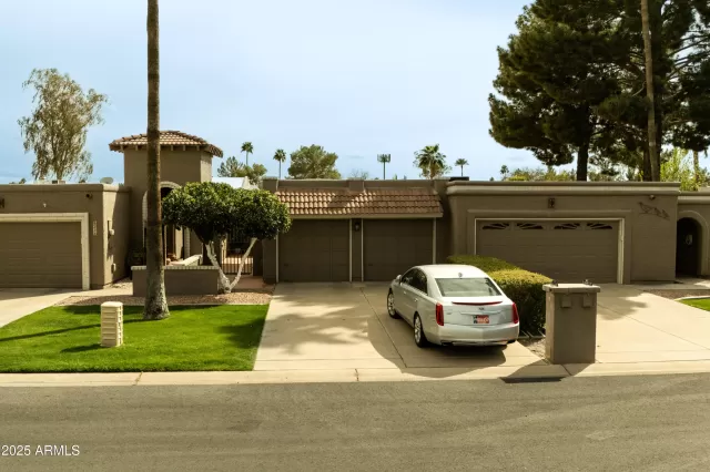 MLS: 6837617 Condo For Sale