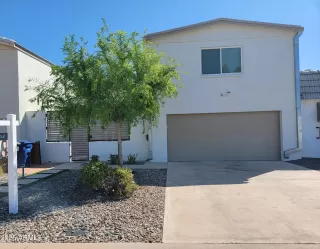 More Details about MLS # 6837955 : 3041 S COUNTRY CLUB WAY