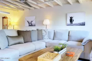 Photo #6: 6837955 Listing