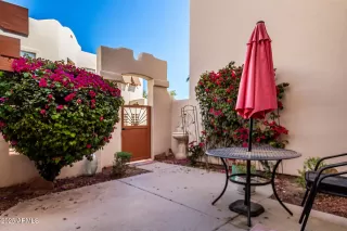 Photo #3: 6838132 Listing 