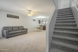 Photo #4: 6838141 Listing