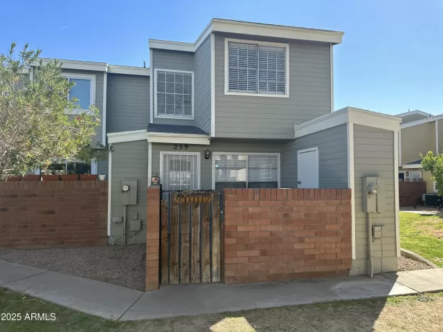 MLS: 6838227 Condo For Sale