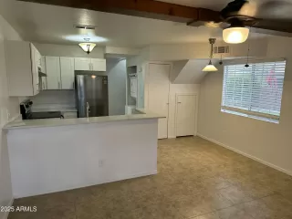 Photo #2: 6838227 Listing