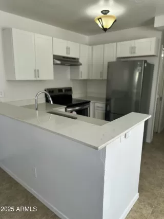 Photo #3: 6838227 Listing