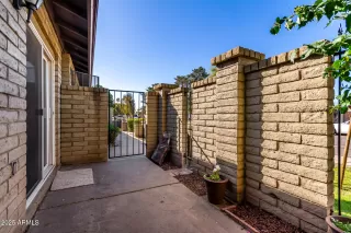 Photo #6: 6838249 Listing