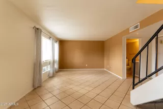 Photo #5: 6838518 Listing 