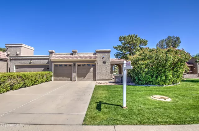 MLS: 6838657 Condo For Sale