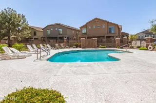 Photo #2: 6838742 Listing