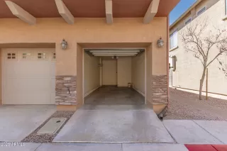 Photo #6: 6838742 Listing