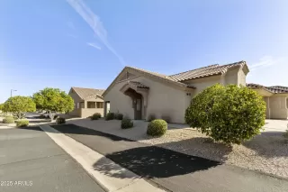 Photo #1: 6838762 Listing 