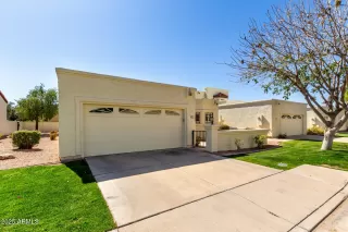 Photo #4: 6838829 Listing