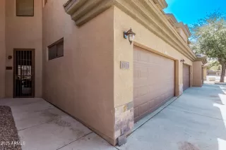 Photo #6: 6839041 Listing