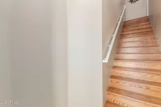 Photo #2: 6839052 Listing 