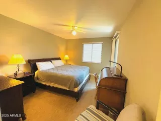 Photo #6: 6839159 Listing