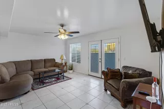 Photo #5: 6839188 Listing