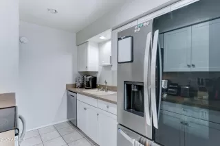 Photo #6: 6839191 Listing