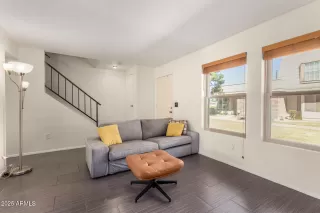 Photo #4: 6839227 Listing 