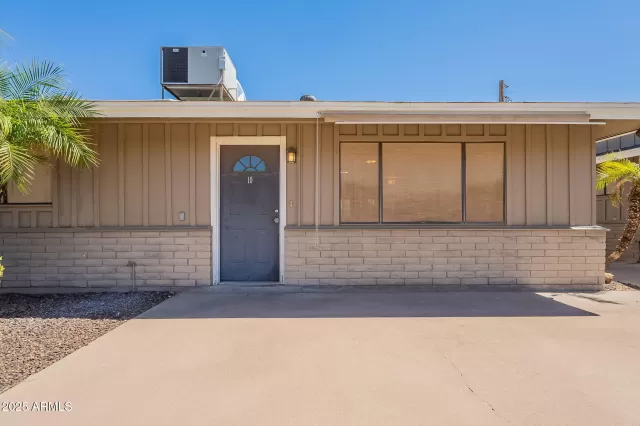 MLS: 6839488 Condo For Sale