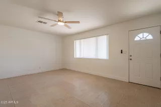 Photo #3: 6839488 Listing