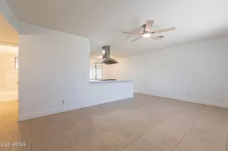 Photo #4: 6839488 Listing