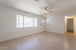 Photo #6: 6839488 Listing