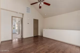Photo #4: 6839650 Listing 