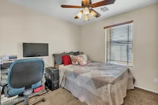 Photo #4: 6839700 Listing