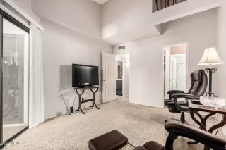 Photo #4: 6839757 Listing 