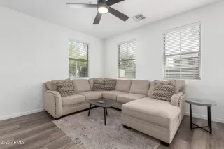 Photo #4: 6839952 Listing