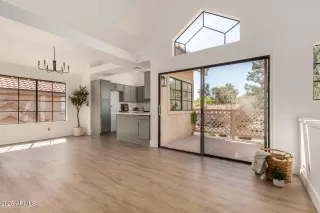 Photo #3: 6840244 Listing 