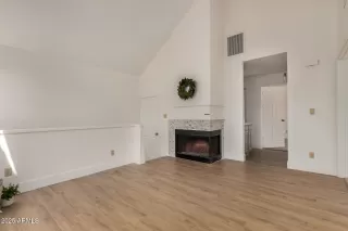 Photo #5: 6840244 Listing 