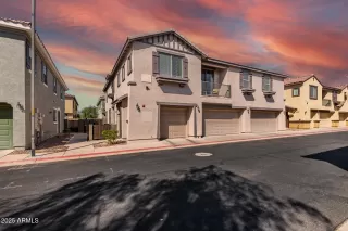Photo #2: 6840271 Listing
