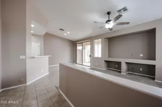 Photo #4: 6840406 Listing 