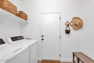 Photo #6: 6840531 Listing 