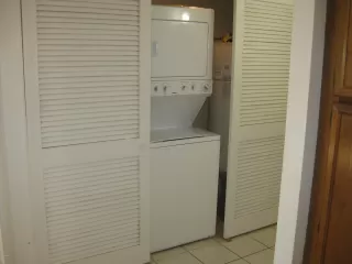 Photo #6: 6840568 Listing