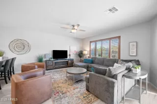 Photo #4: 6840633 Listing 