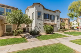 Photo #2: 6840640 Listing